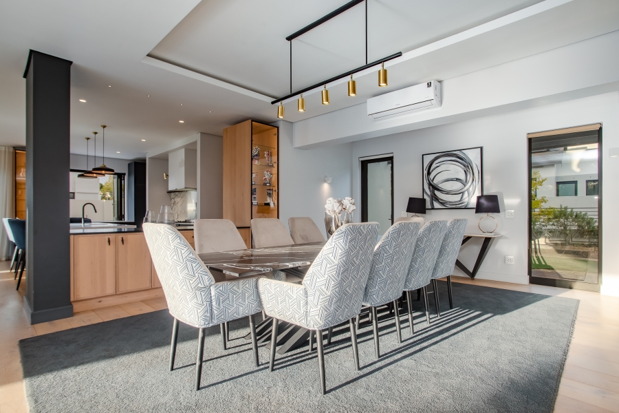 5 Bedroom Property for Sale in Val De Vie Estate Western Cape